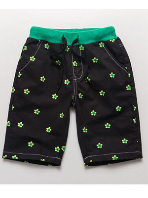 Boy all over print shorts with waist strap and pockets